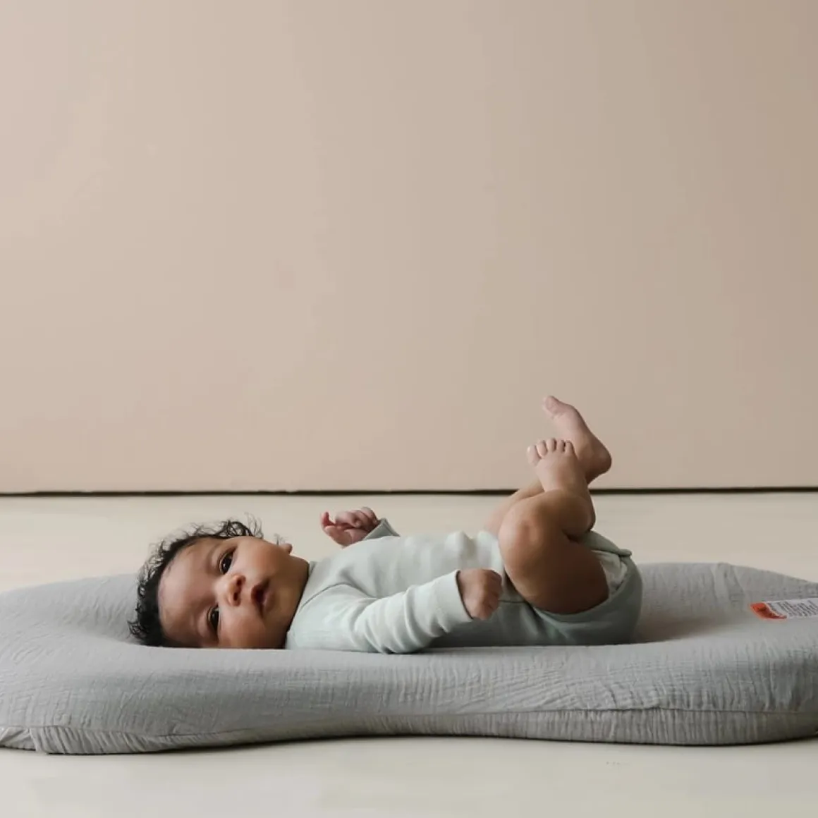 Snuggle Me Lounger Curve Muslin Cover - Stone