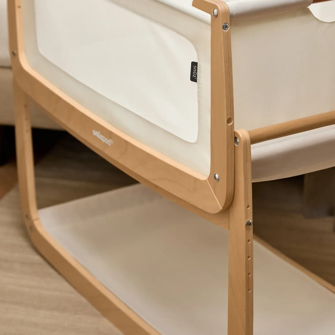 Snuz SnuzPod 5 Bedside Bassinet - Natural