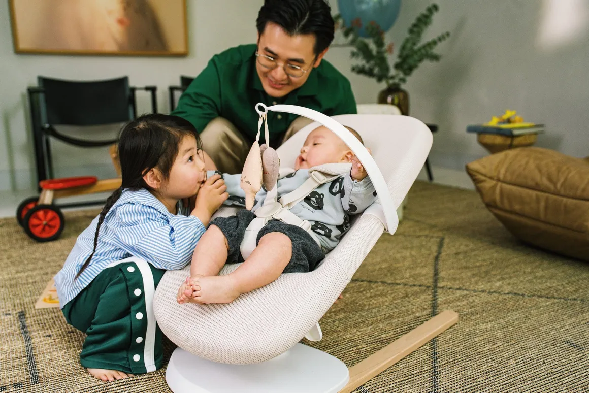 Stokke Yoga Bouncer & Swing - Light Sand