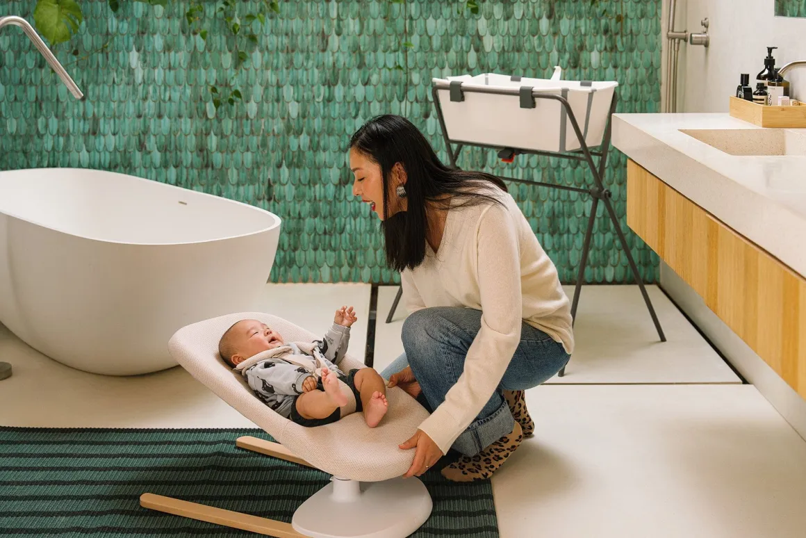 Stokke Yoga Bouncer & Swing - Light Sand