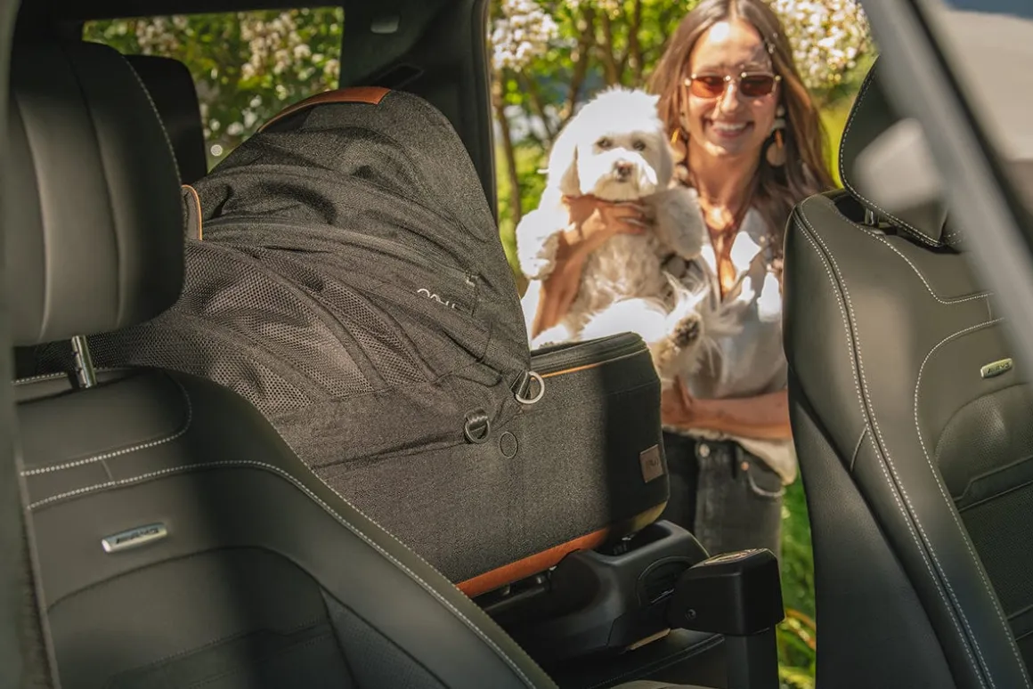 Tavo Pets Maeve Pet Car Seat, Medium Flex - Sable