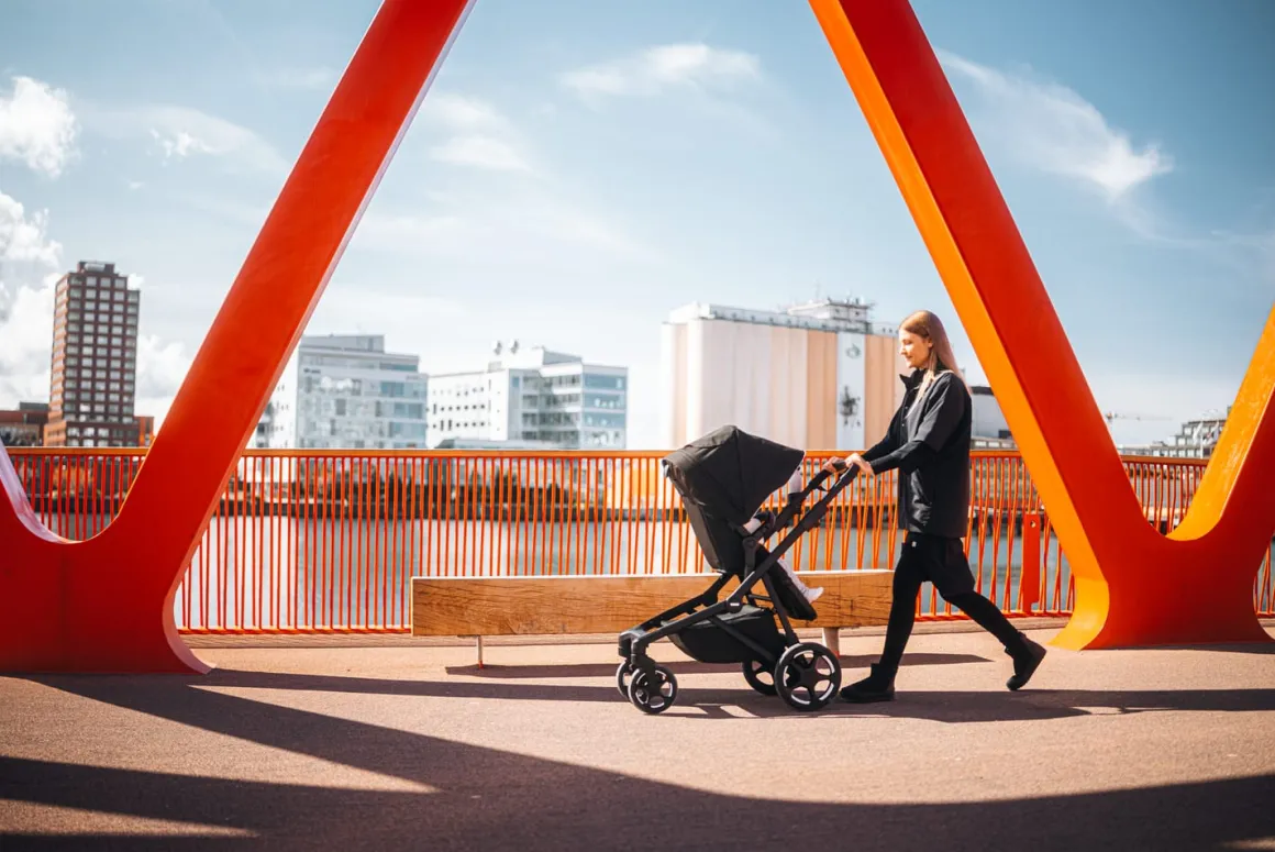 Thule Sleek 2 Single-to-Double Stroller - Tinted Taupe
