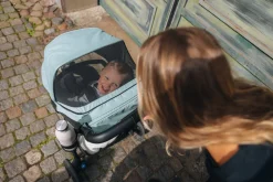 Thule Spring 2 Compact All-Terrain Stroller - Mid Blue
