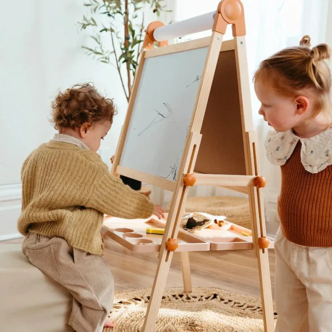 Tiny Land® Magnitales Easel for Kids