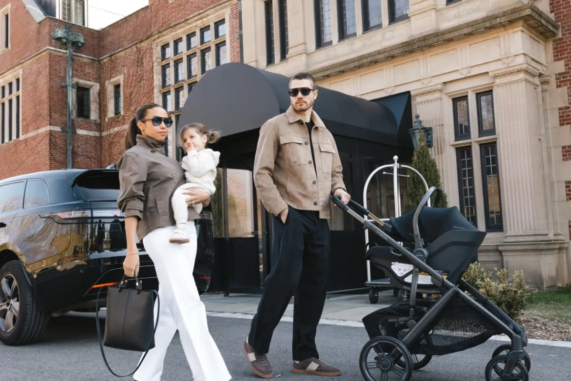 UPPAbaby Aria V2 Lightweight Infant Car Seat - James (Black)