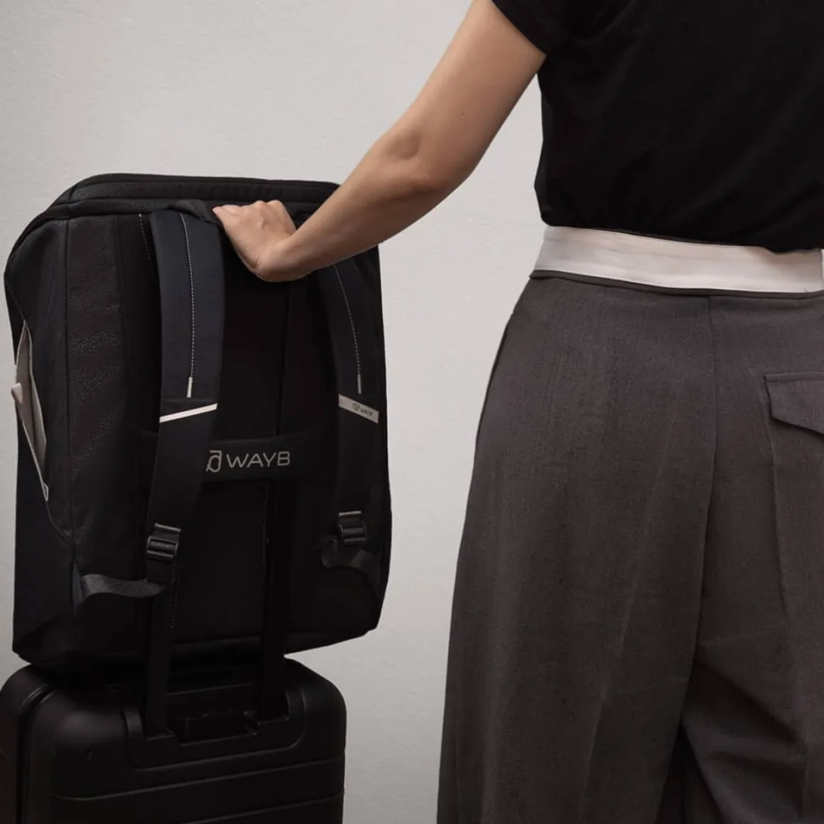 WAYB Pico Car Seat Carry Travel Bag - Onyx