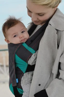 We Made Me Venture 2 in 1 Baby Carrier - Black Gradient Spot