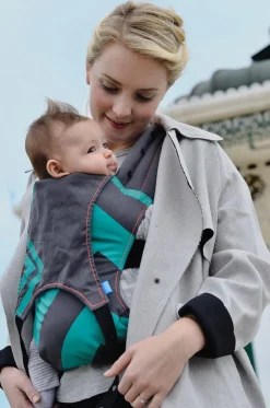 We Made Me Venture 2 in 1 Baby Carrier - Charcoal Grey Black Zigzag