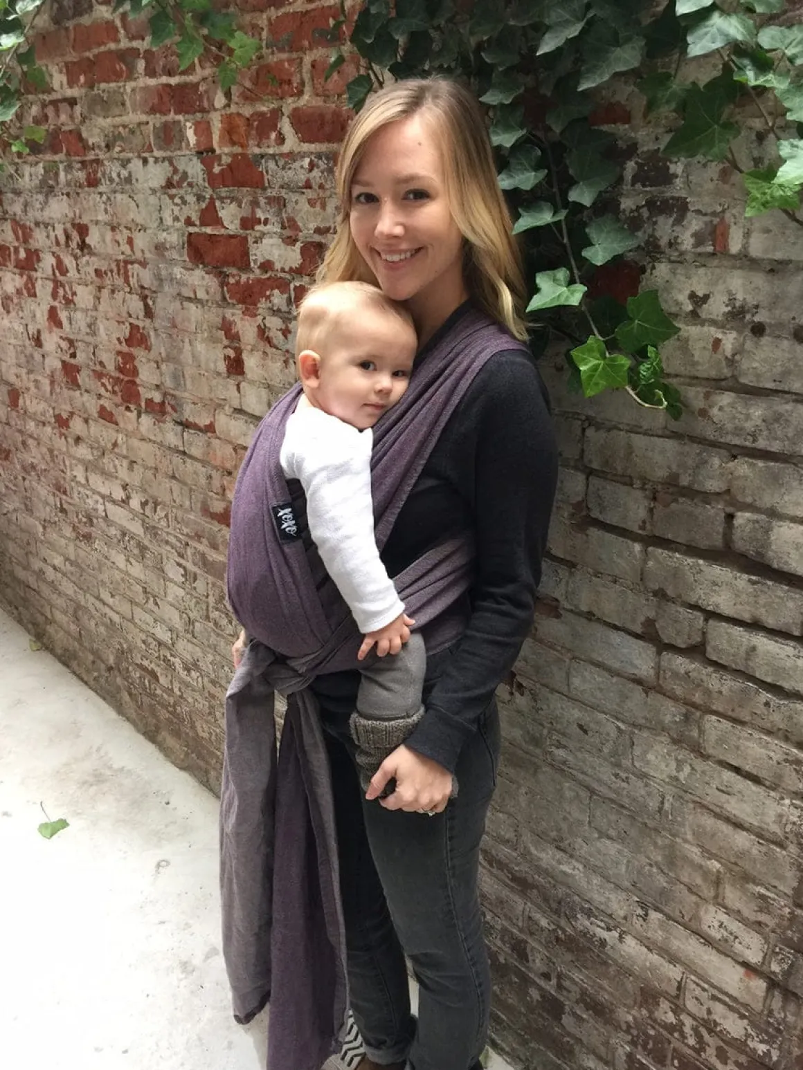 XOXO Buckle Wrap Baby Carrier, Eco2 Collection - Eggplant Emoji
